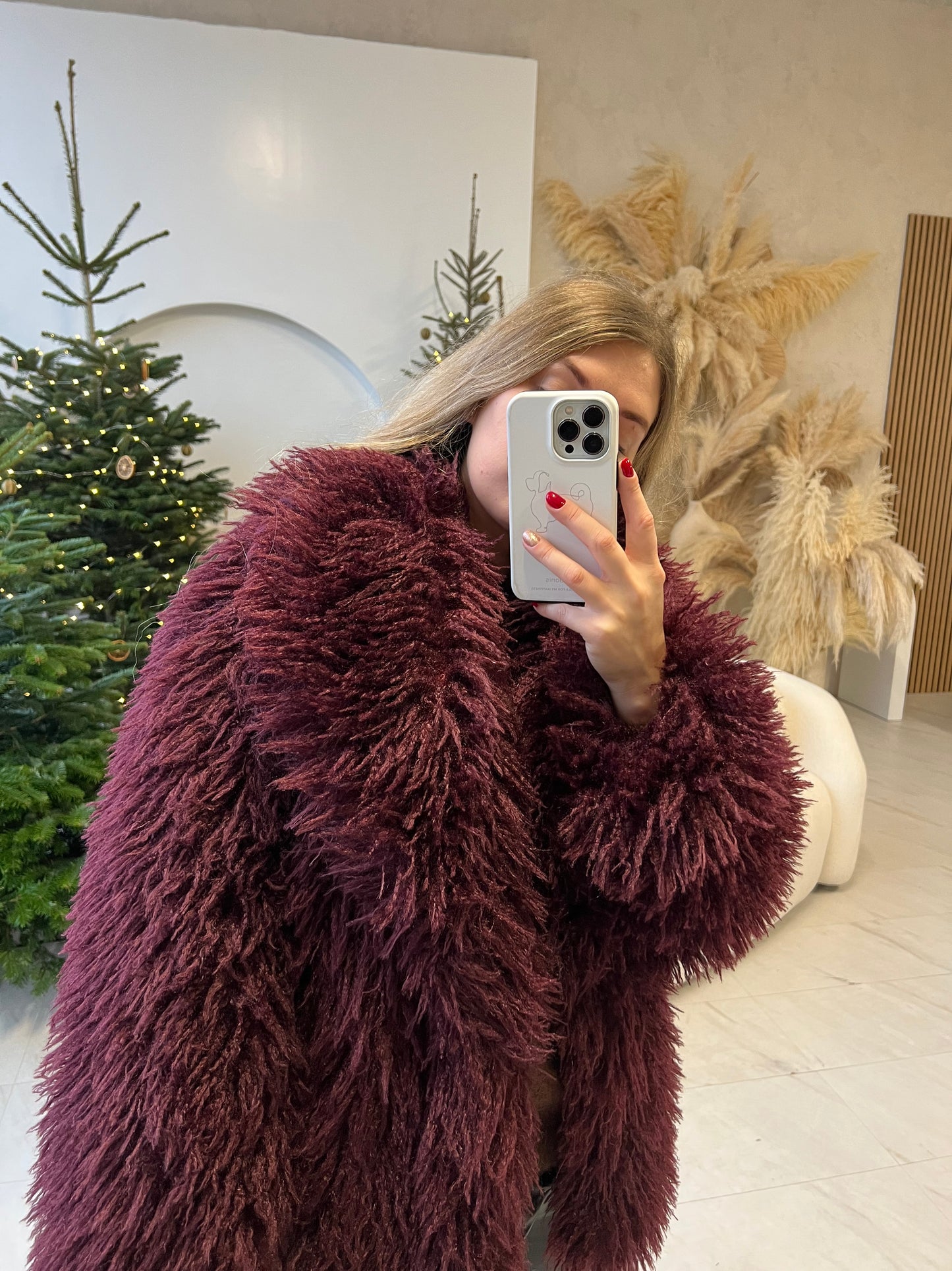 Kailiniai "Ella" išsiuntimas rugsėjo 8 dieną