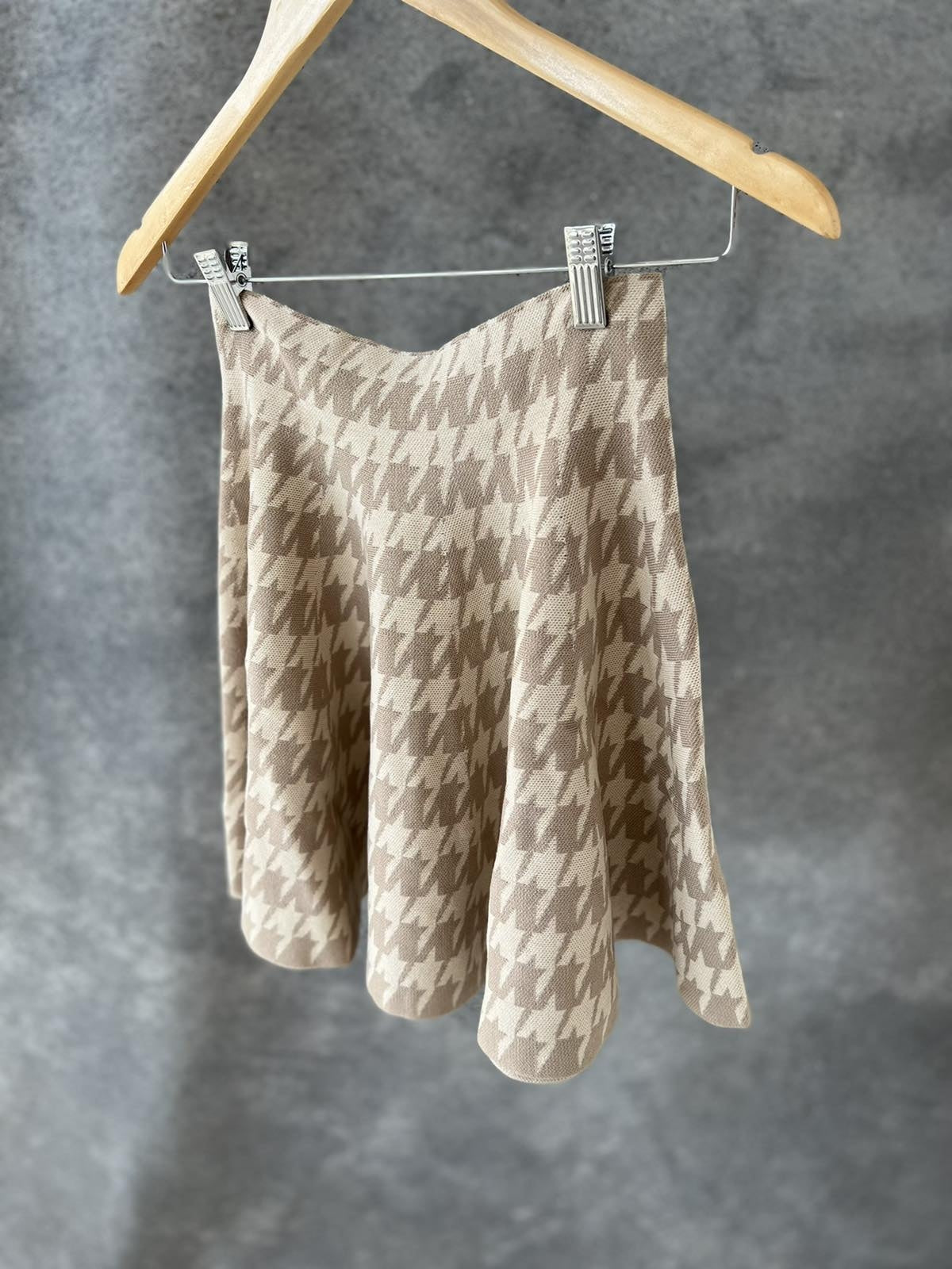 Sijonas "Beige"